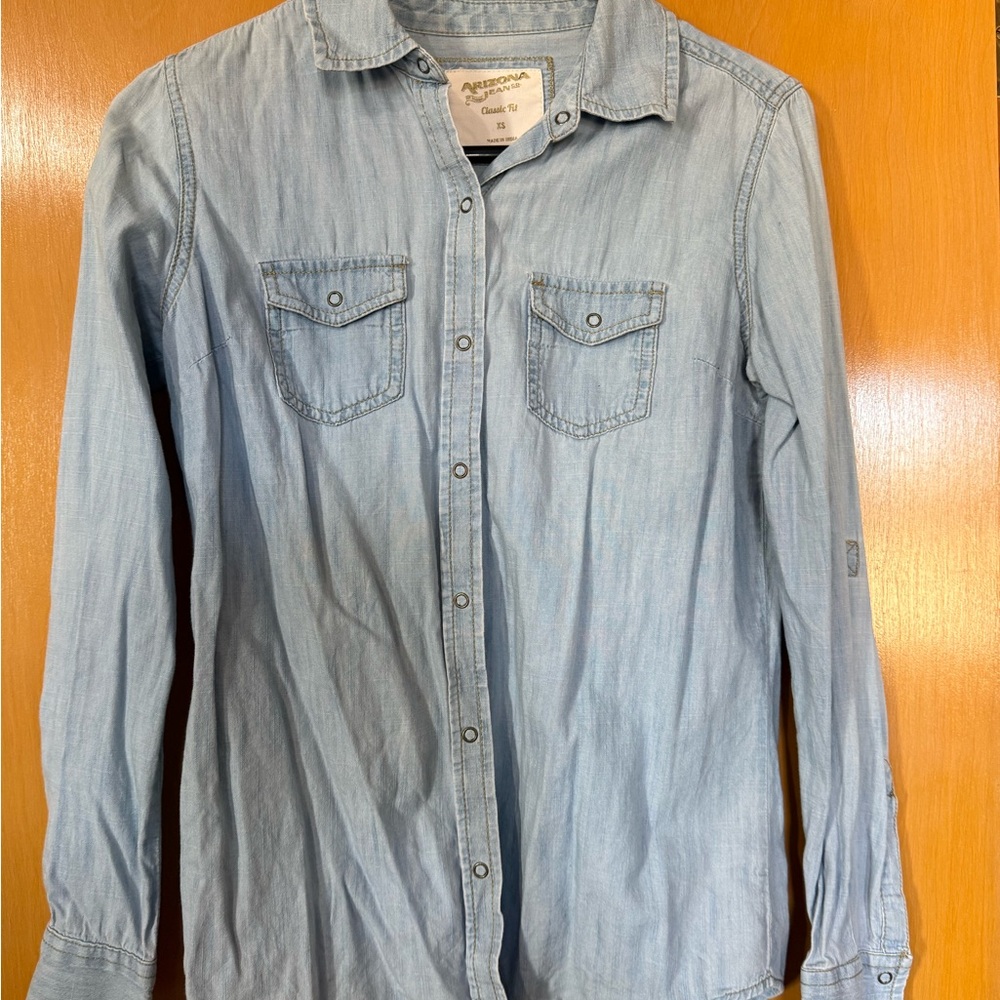Arizona Jean Company Casual Light Blue Shirt